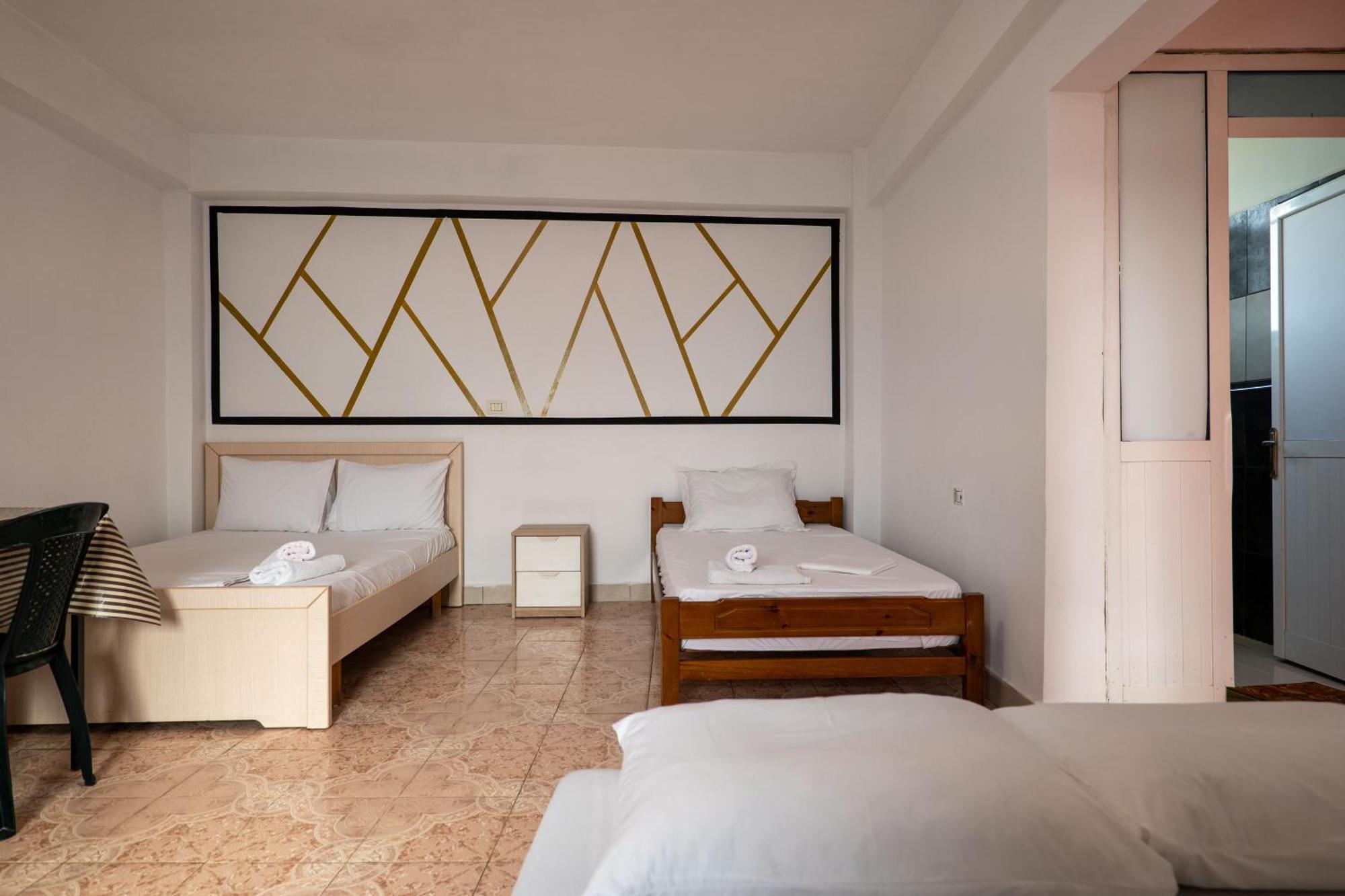 Garden Villa Lake Side & Glamping Ksamil Kültér fotó