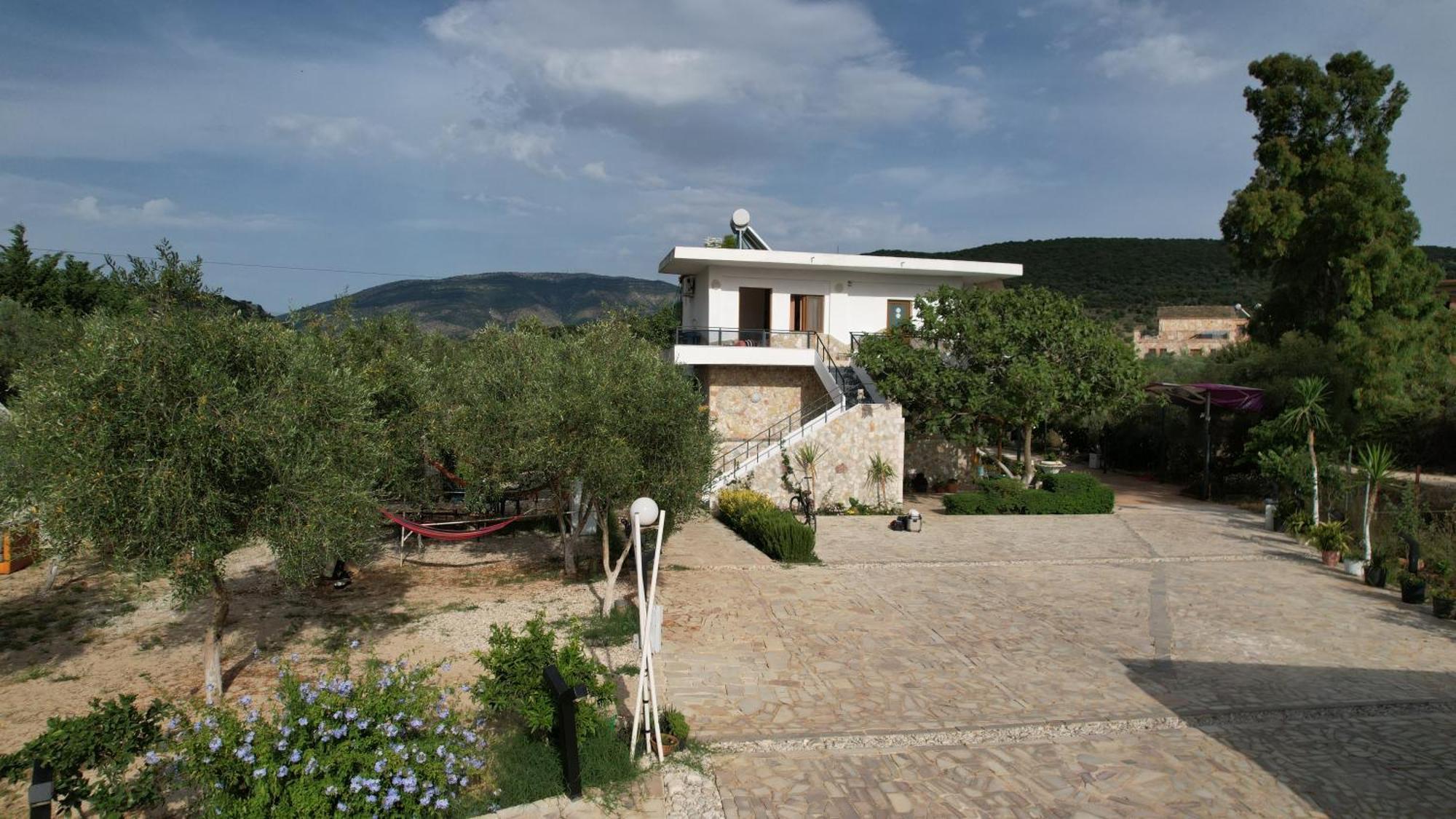 Garden Villa Lake Side & Glamping Ksamil Kültér fotó