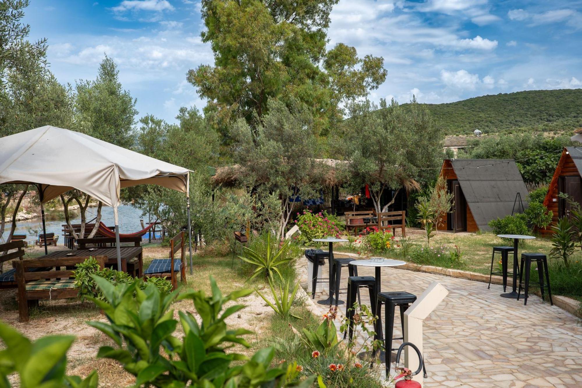 Garden Villa Lake Side & Glamping Ksamil Kültér fotó